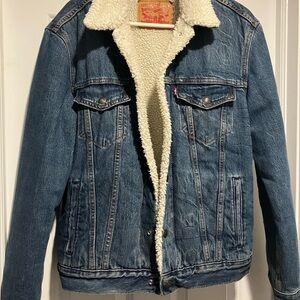 Levi's Trendy Jean Jacket with Sherpa Lining (only worn a few times)